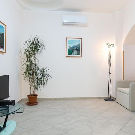 Casa Vacanza Rosy Di Guida Rosy Giungano Zewnętrze zdjęcie