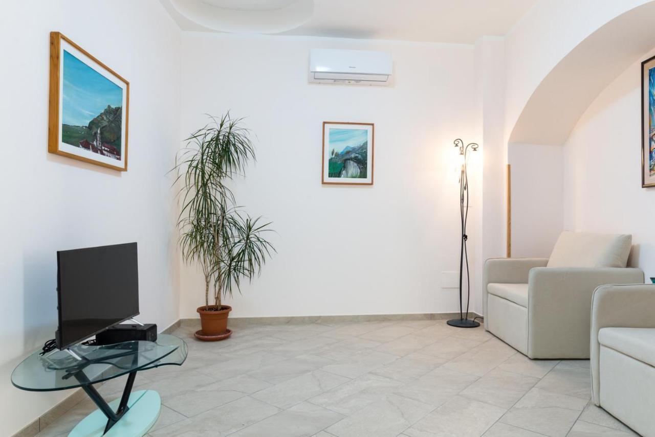 Casa Vacanza Rosy Di Guida Rosy Giungano Zewnętrze zdjęcie